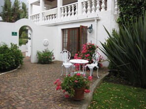 ラグジュアリー ダブルまたはツインルーム | テラス / パティオ