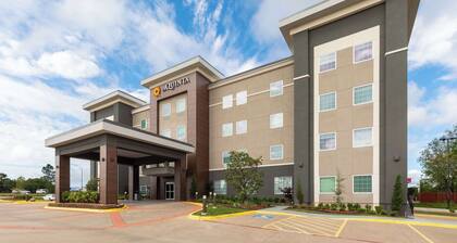 La Quinta Inn & Suites by Wyndham McAlester