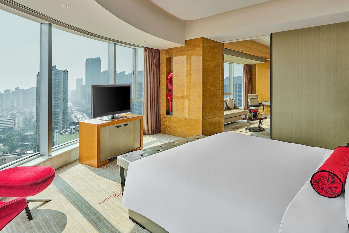 1 habitación, ropa de cama de alta calidad, cubrecamas y minibar