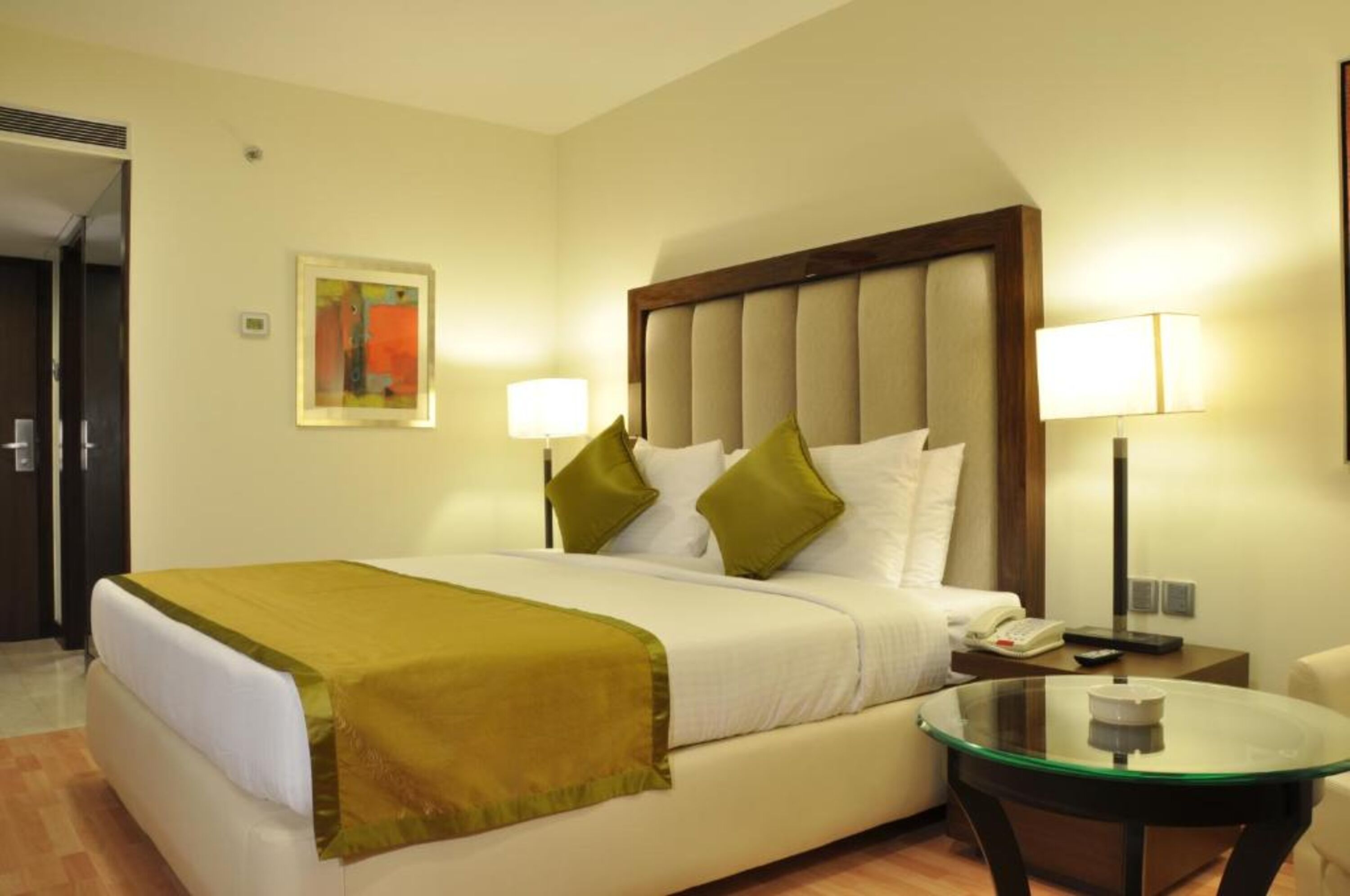 executive double or twin room | premium bedding, select comfort beds, minibar, in-room safe