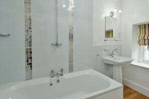Bathroom - The Crown Hotel (Minehead)