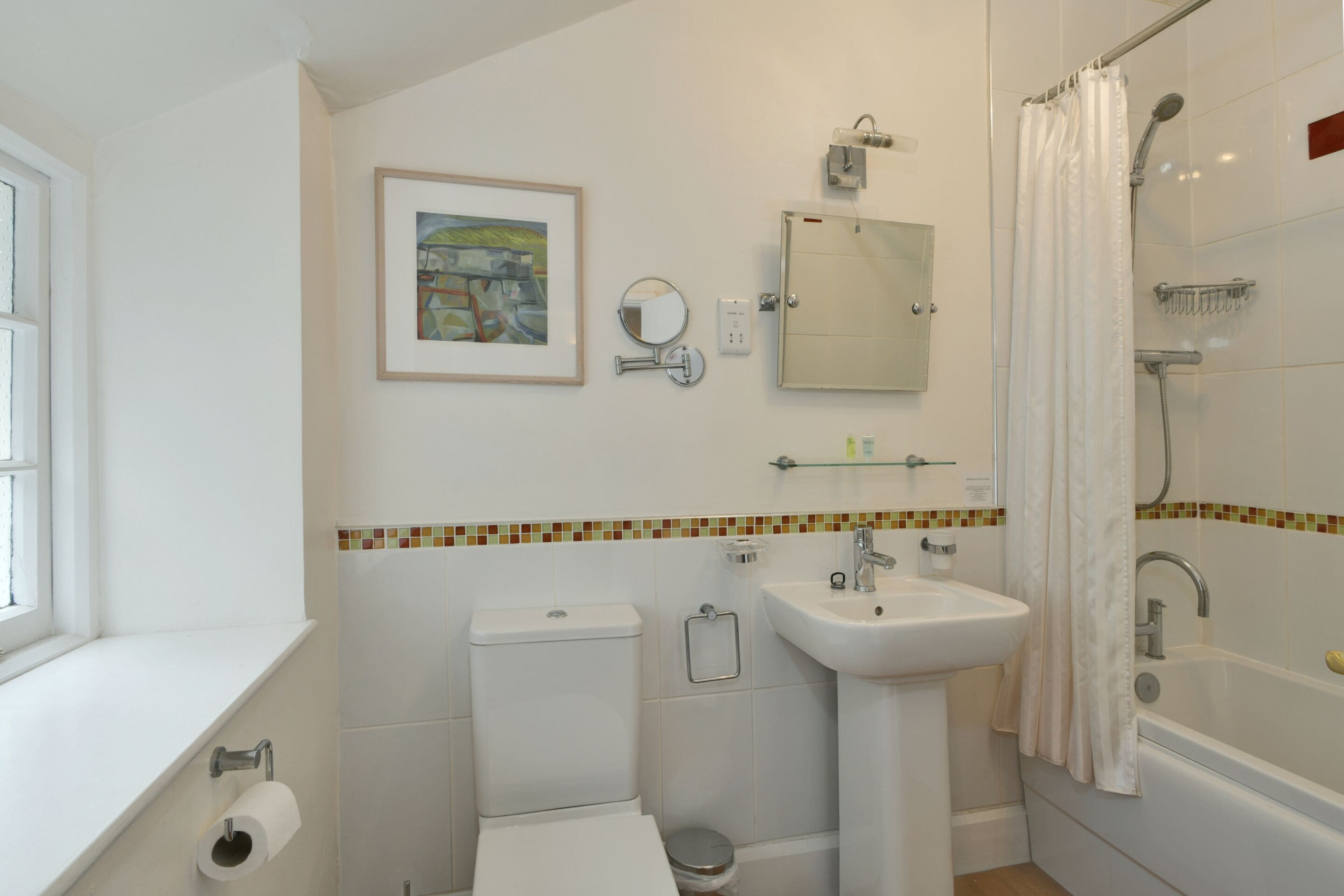 twin room, ensuite (bed & breakfast) | bathroom