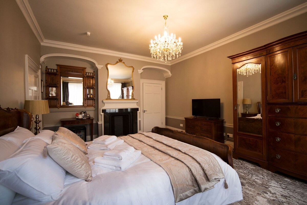 Deluxe Double Room, Ensuite (Bedroom 7)