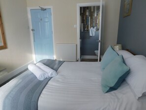 Superior Room | Iron/ironing board, free WiFi, bed sheets - St Weonards Hotel (Paignton)