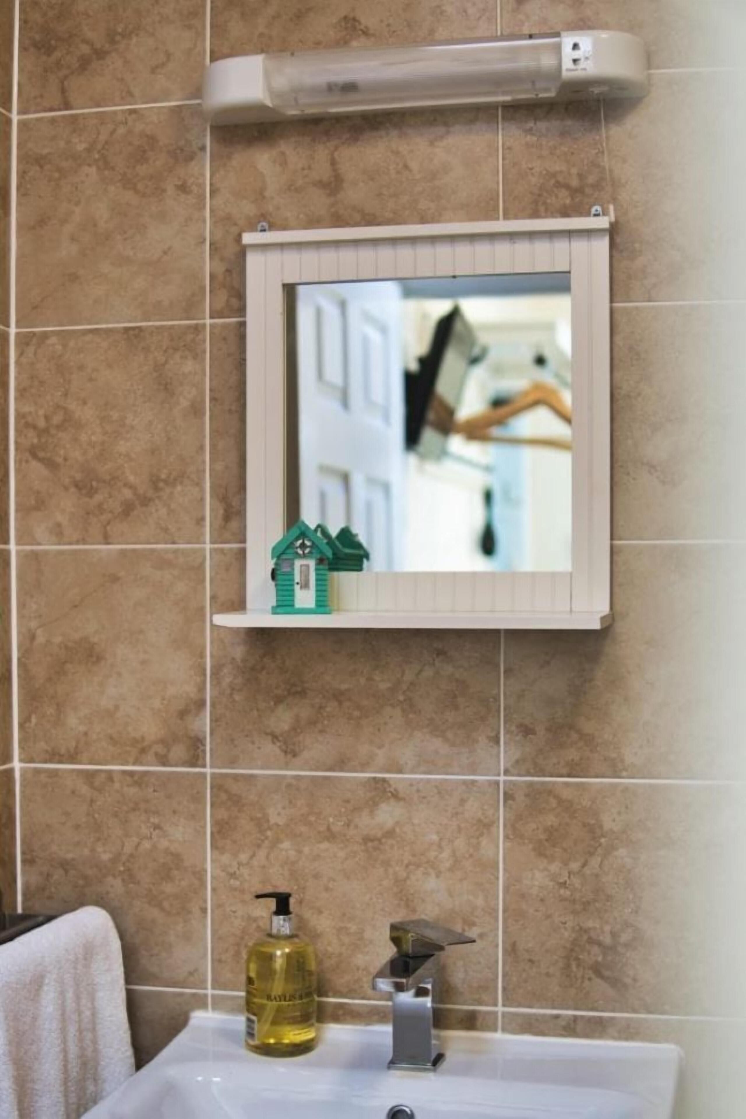 Bathroom | Shower, rainfall showerhead, free toiletries, hair dryer