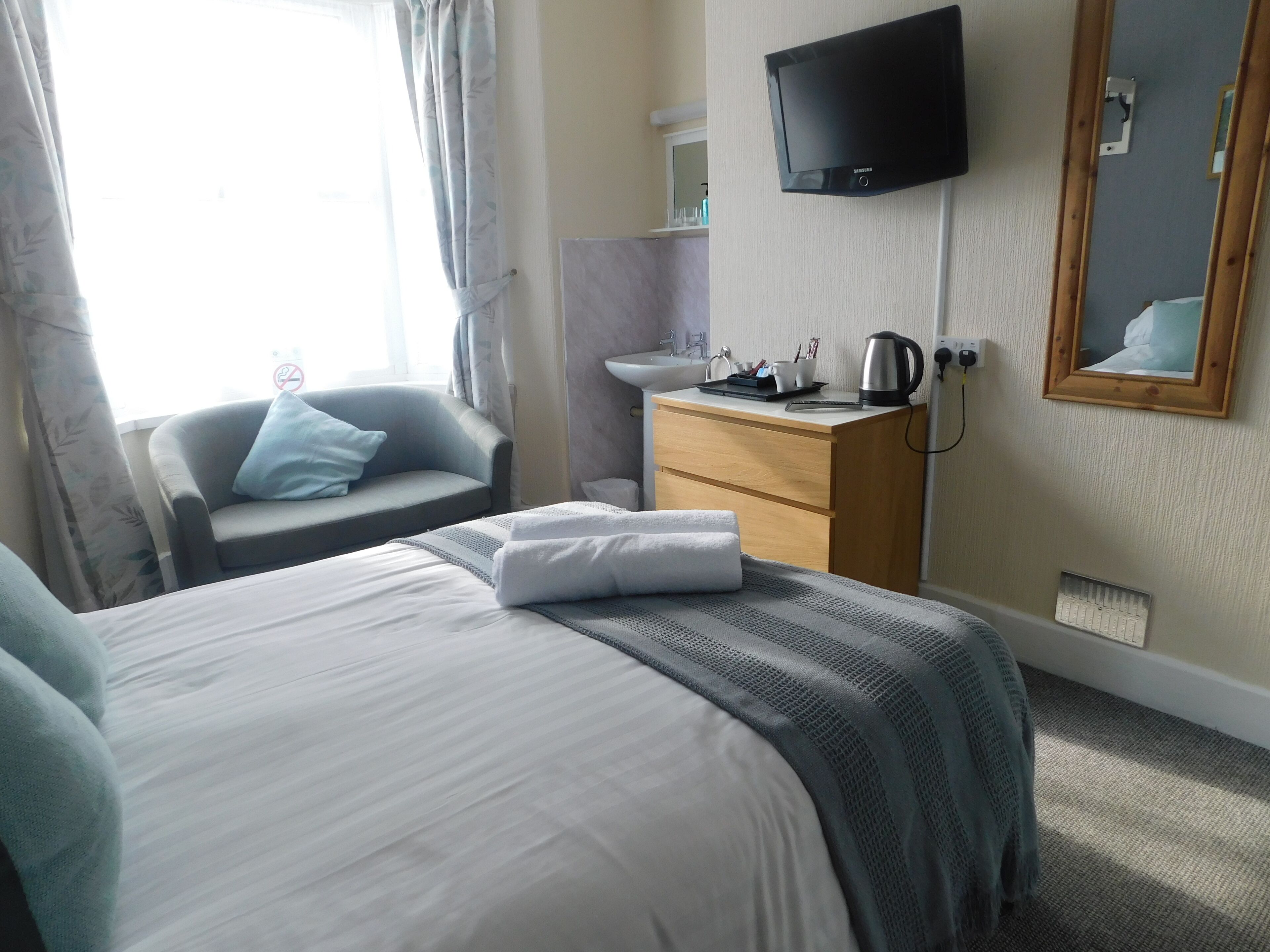 superior room | iron/ironing board, free wifi, bed sheets