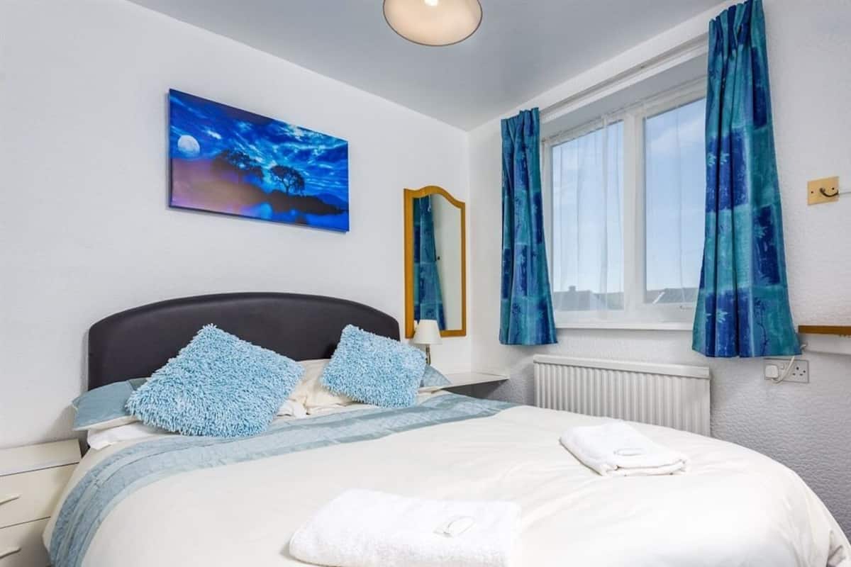 1 bedroom