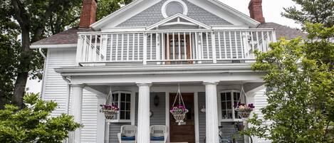 Bagian depan properti