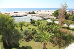Tennis court - Vasco da Gama Hotel (Vila Real Santo Antonio)