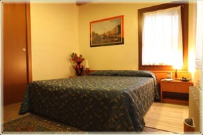 Draps en coton égyptien, mini-bar avec articles gratuits