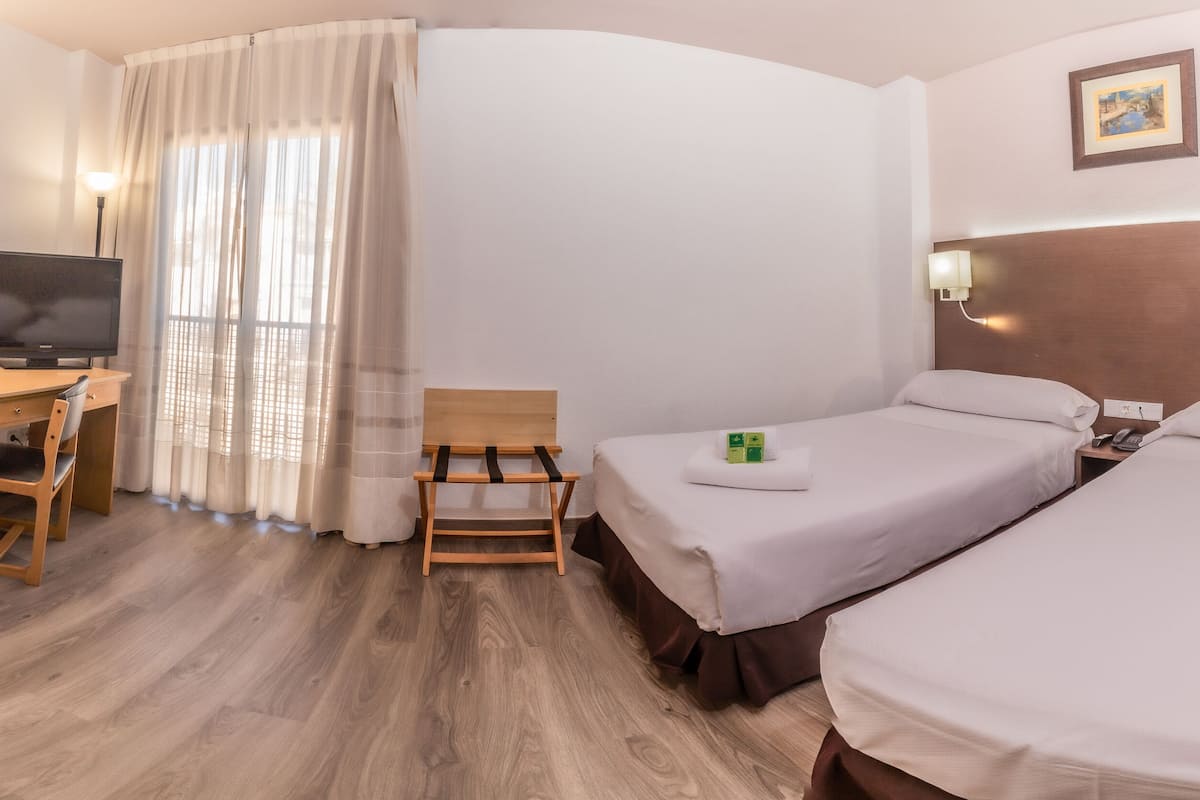 Doppia Superior | 1 camera, copriletto in piuma, minibar, una cassaforte in camera