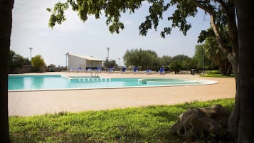 Außenpool (je nach Saison geöffnet)