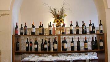 Bar (in der Unterkunft)