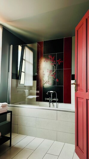 Superior Double Room | Bathroom - Villa la Renaissance Hôtel (Bayonne)