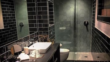 Suite, baño privado (River View ) | Baño
