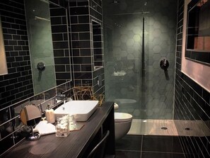 Suite, Ensuite (River View ) | Bathroom