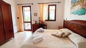 Double or Twin Room | Minibar, desk, soundproofing, iron/ironing board