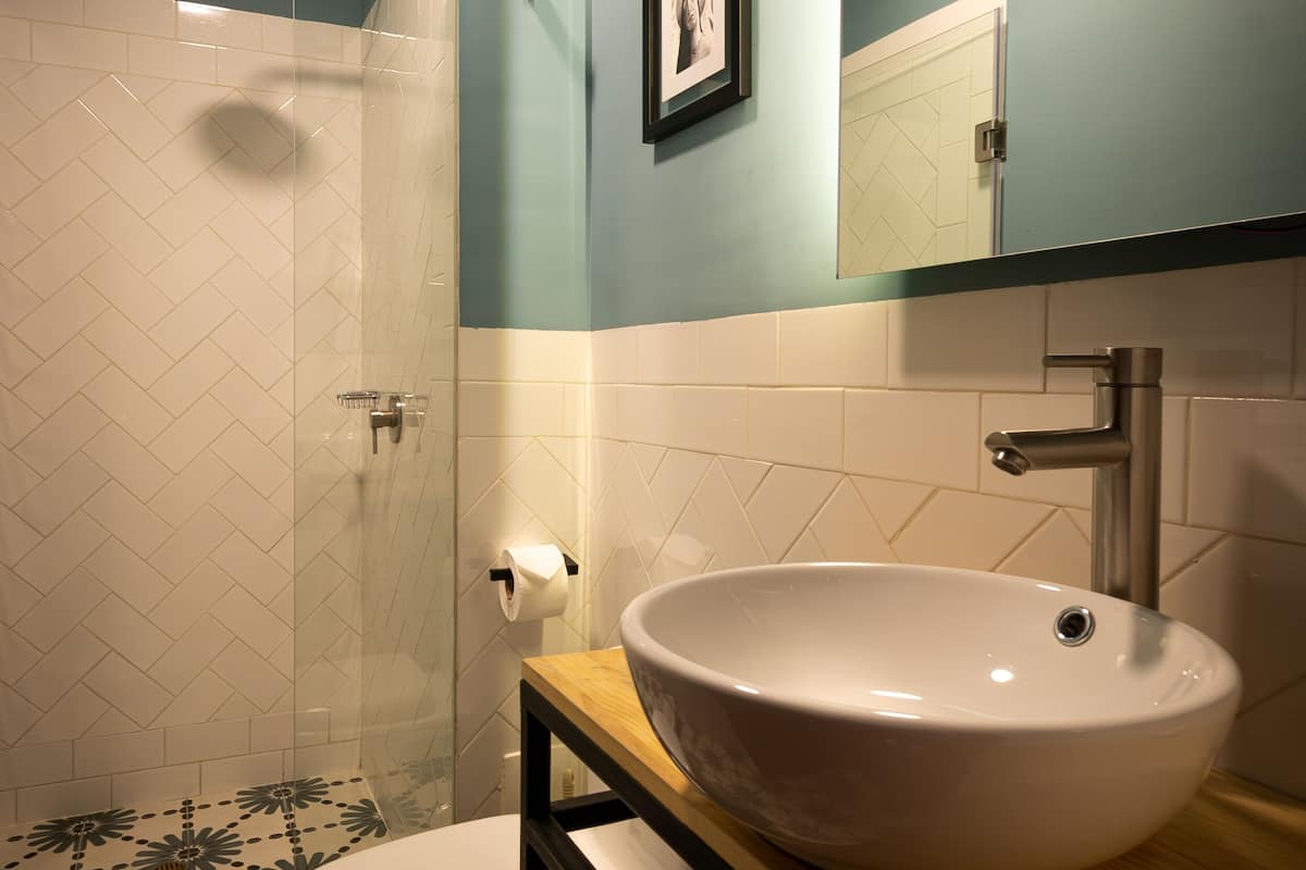 double room | down duvets, in-room safe, desk, soundproofing