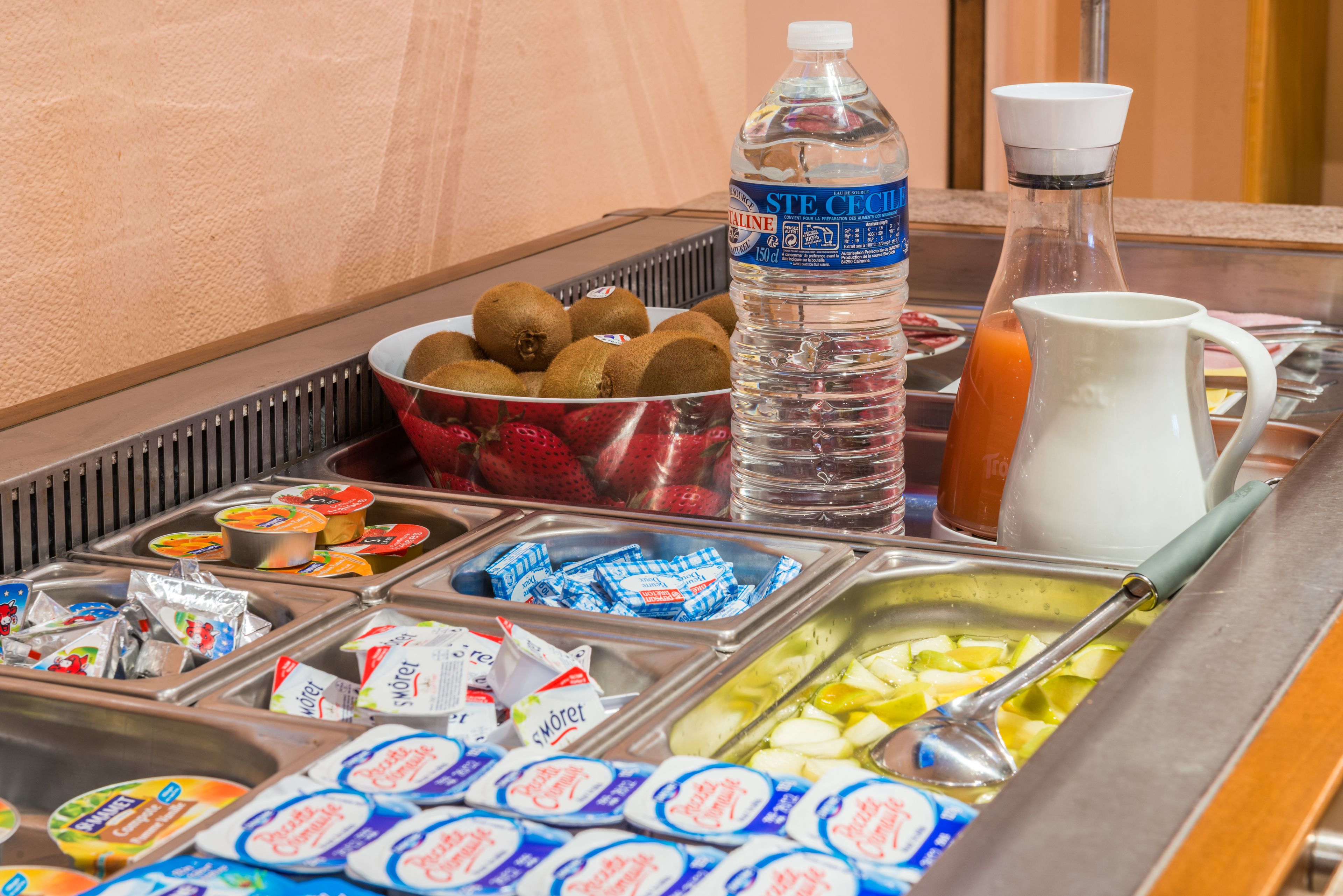 daily buffet breakfast (eur 14 per person)