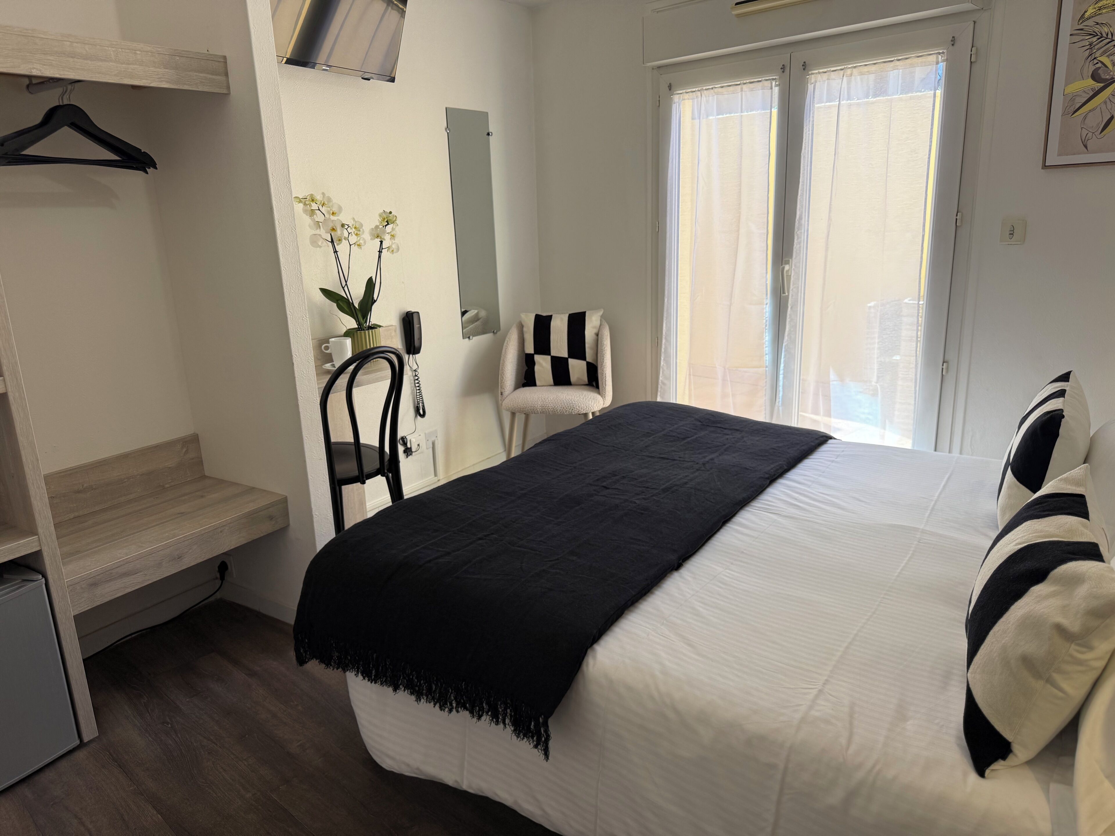 In-room safe, individually furnished, desk, blackout curtains