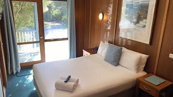 家庭套房 (Bunks - Motel) | 熨斗/熨板、免费 WiFi、床单