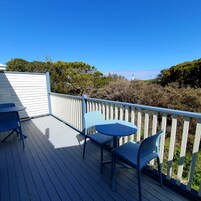 Lighthouse Suite (Motel) | Balcony