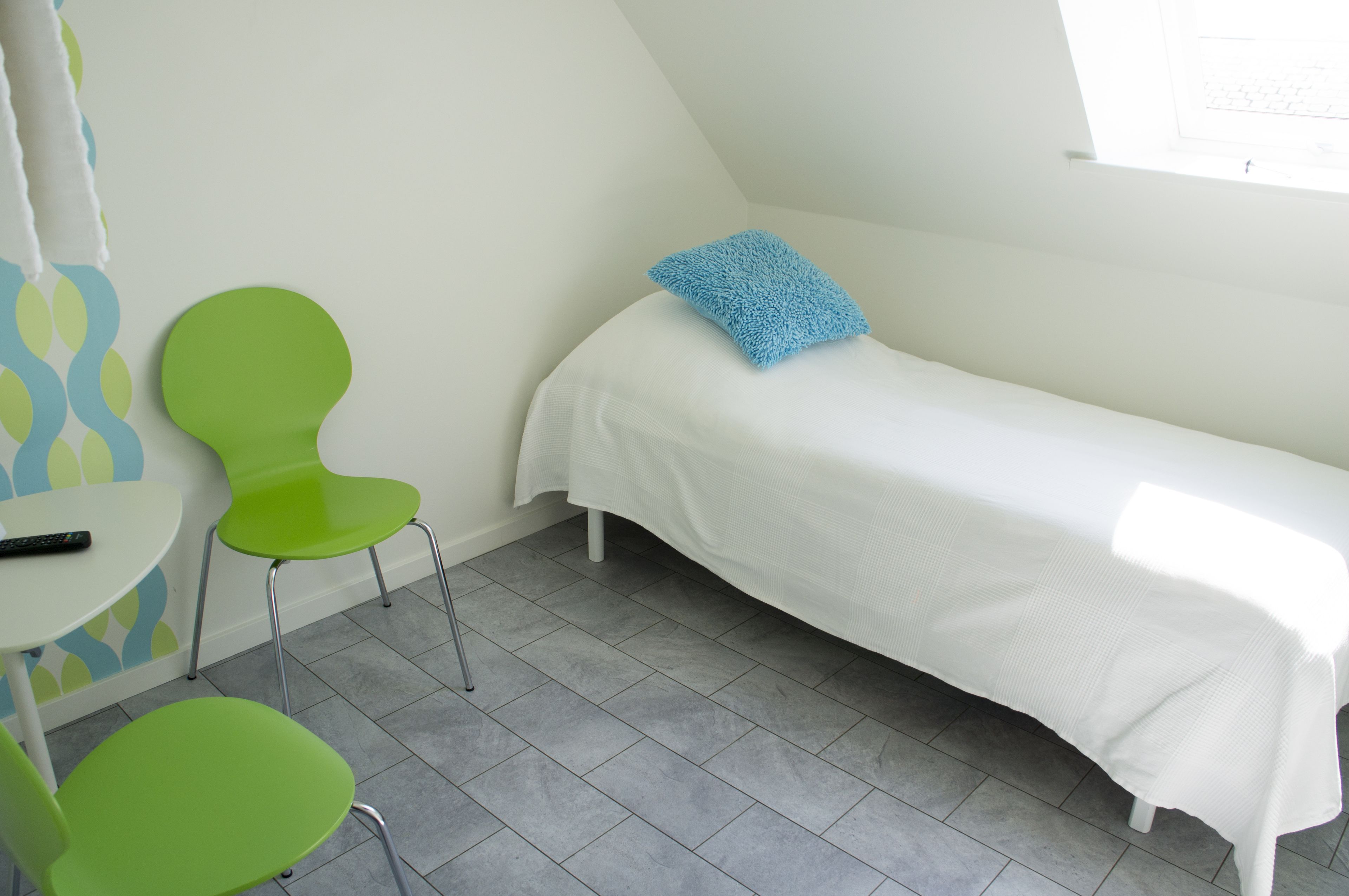 1 bedroom, hypo-allergenic bedding, individually decorated