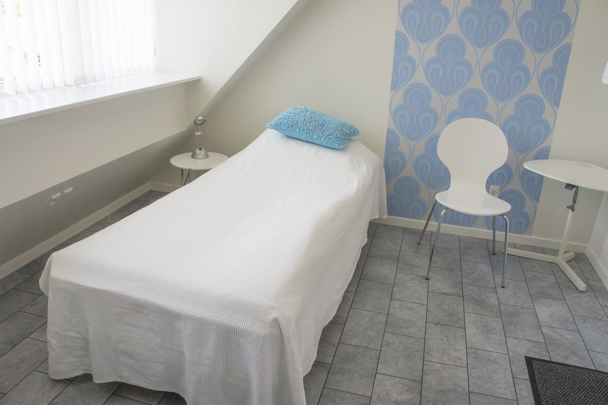 basic single room, shared bathroom | 1 bedroom, hypo-allergenic bedding, individually decorated