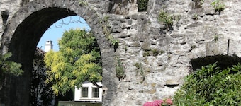 Hotel De La Vieille Tour