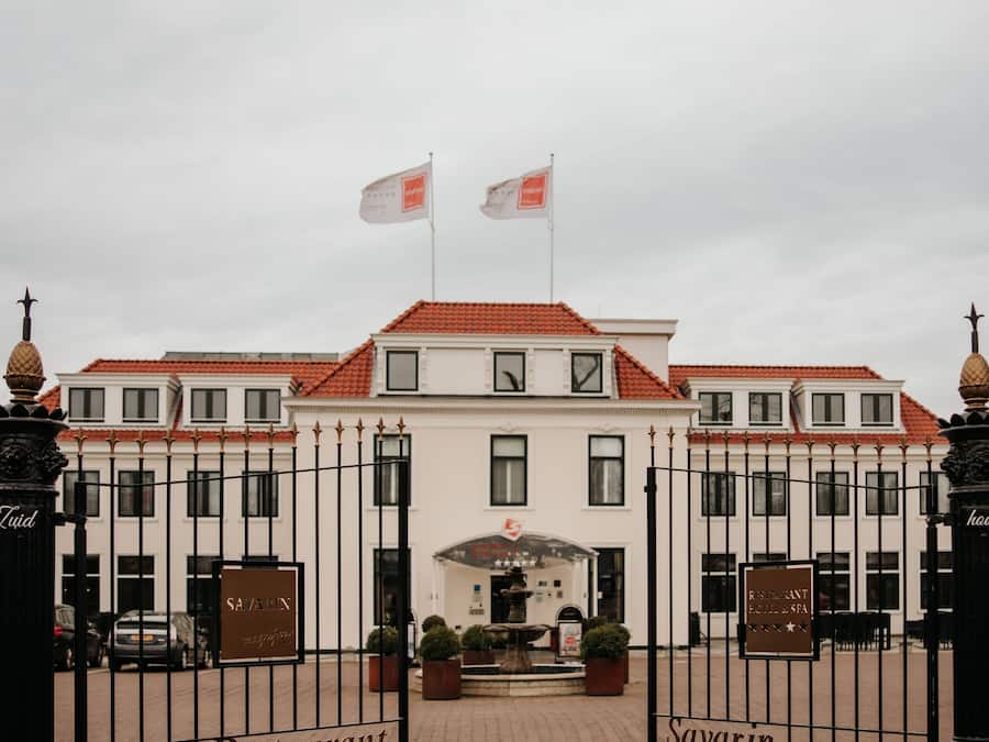 Fachada da propriedade