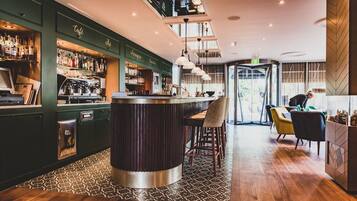 Bar (en la propiedad)