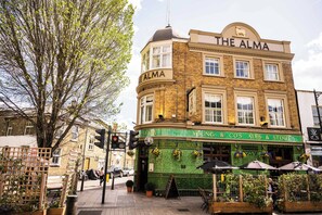 Front of property - The Alma Hotel (London)