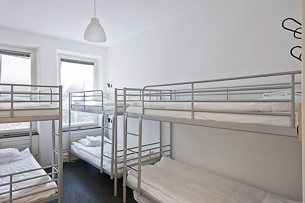 Wi-Fi gratuit, draps fournis