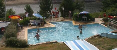 Indoor pool, outdoor pool