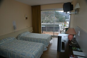 Chambre Standard, 2 lits une place, vue lac (Loggia)