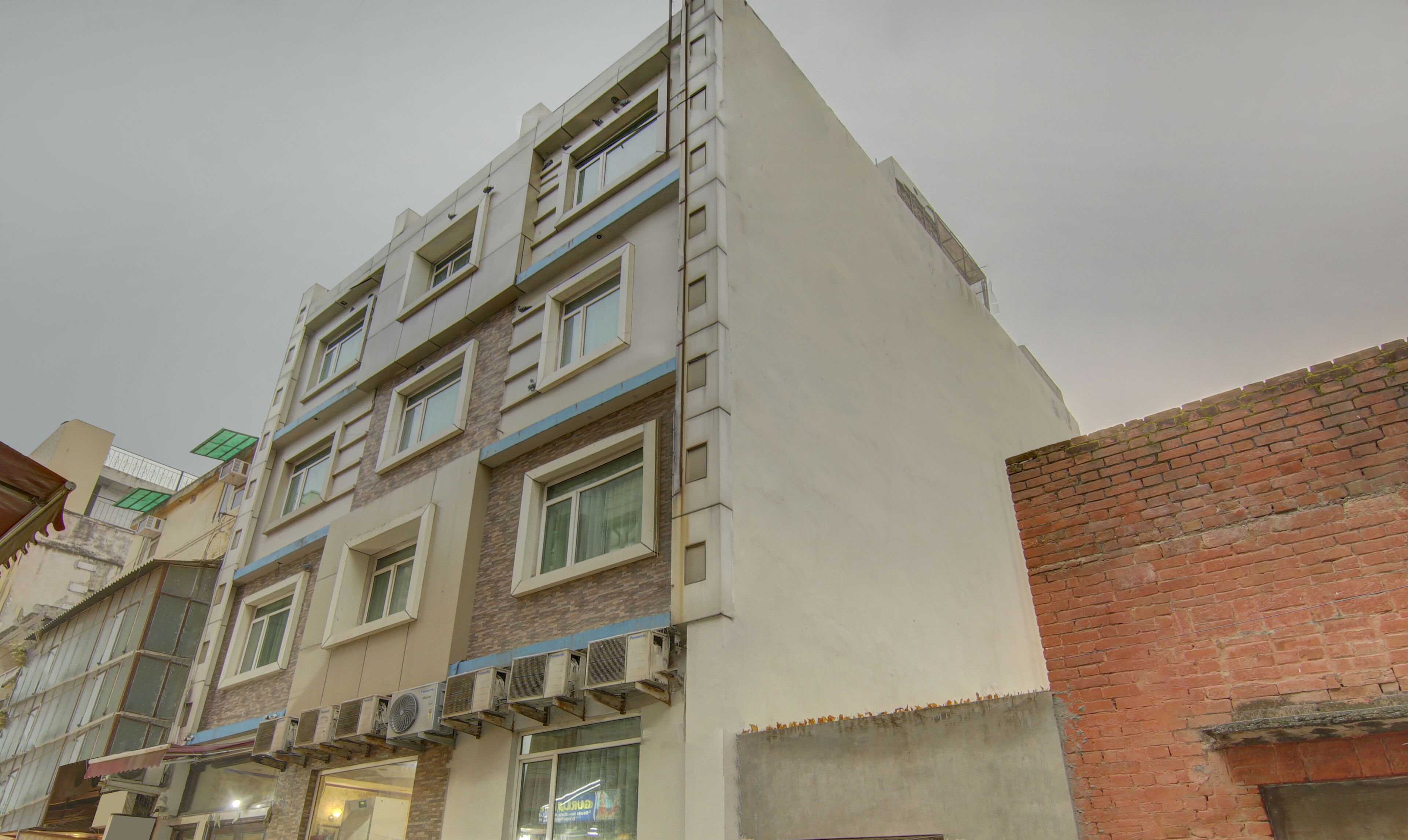 Foto - Treebo Rockwell Plaza