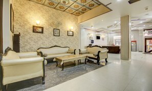 Reception - Treebo Rockwell Plaza (New Delhi)