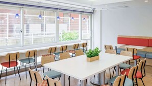 Frokostbuffé hver dag (mot et tillegg)