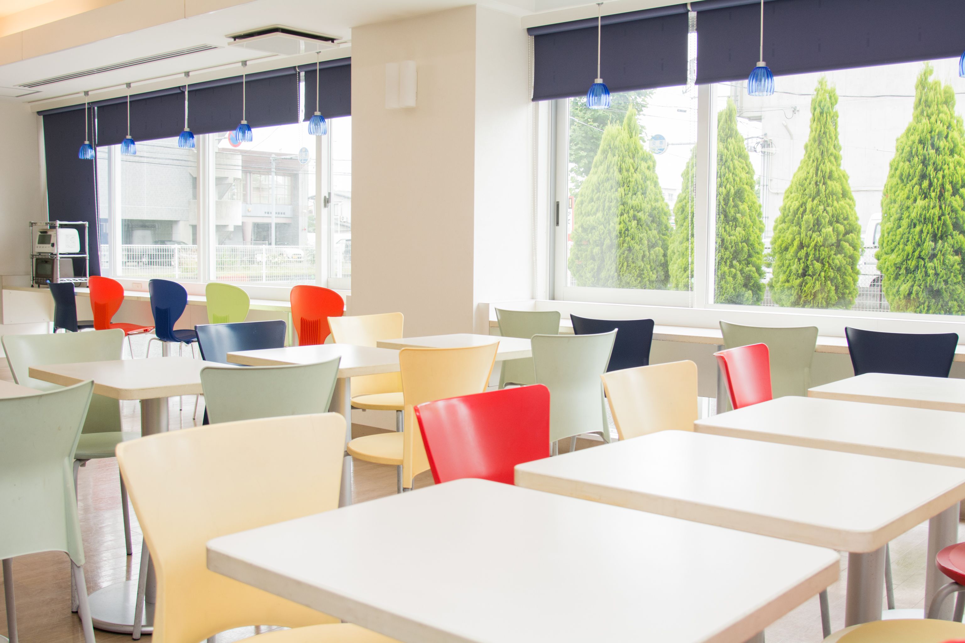 daily buffet breakfast (jpy 800 per person)