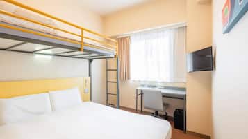 Standard Room, 1 Queen Bed + 1 Loft Bed, Non-Smoking | Down comforters, desk, laptop workspace, blackout drapes