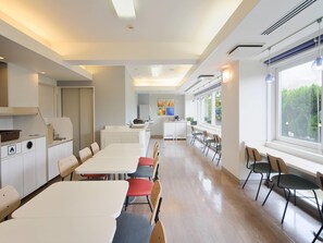 Daily buffet breakfast (JPY 990 per person)