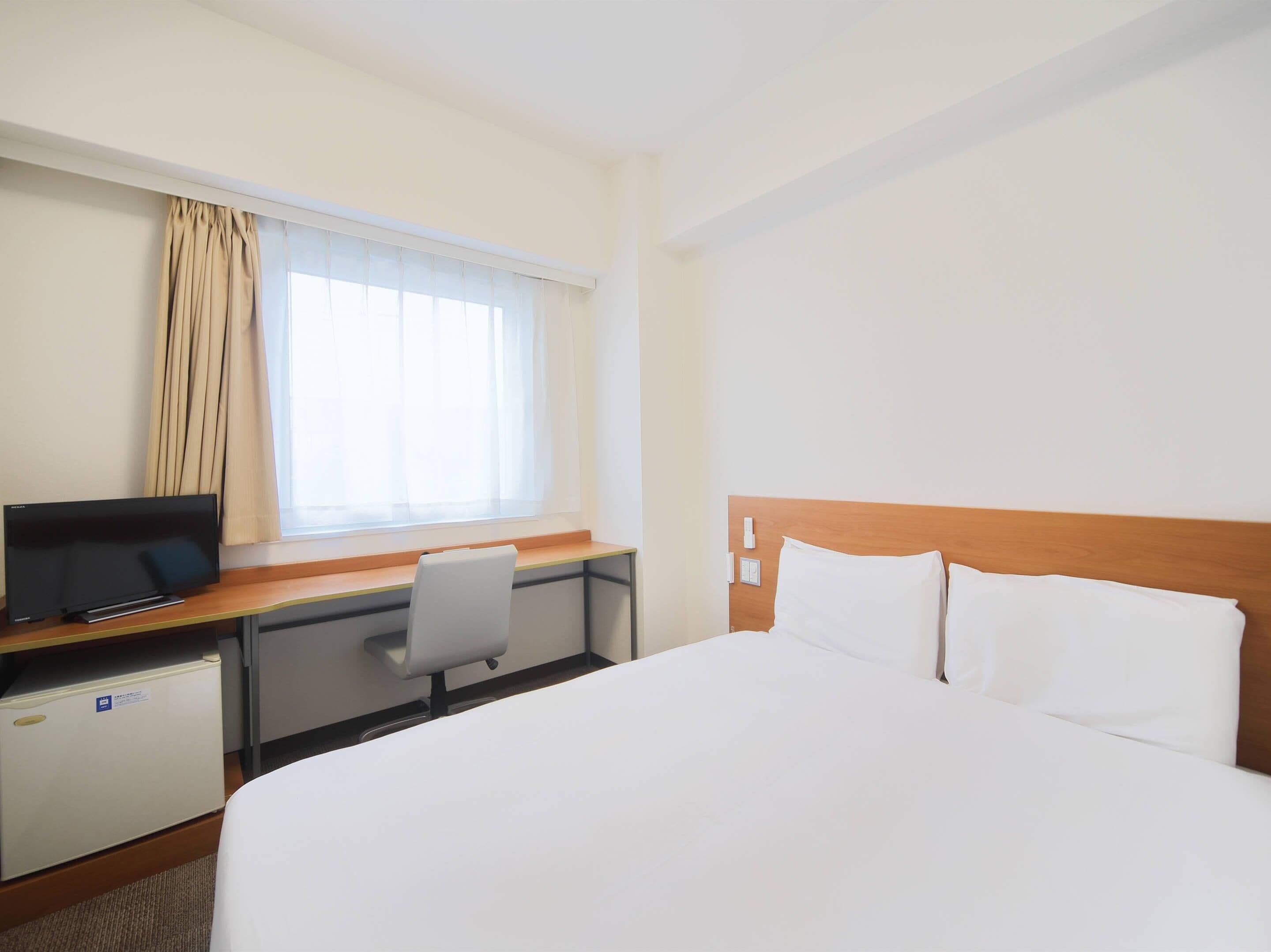 Standard Room, 1 Double Bed, Non Smoking | Down duvets, desk, laptop workspace, blackout curtains