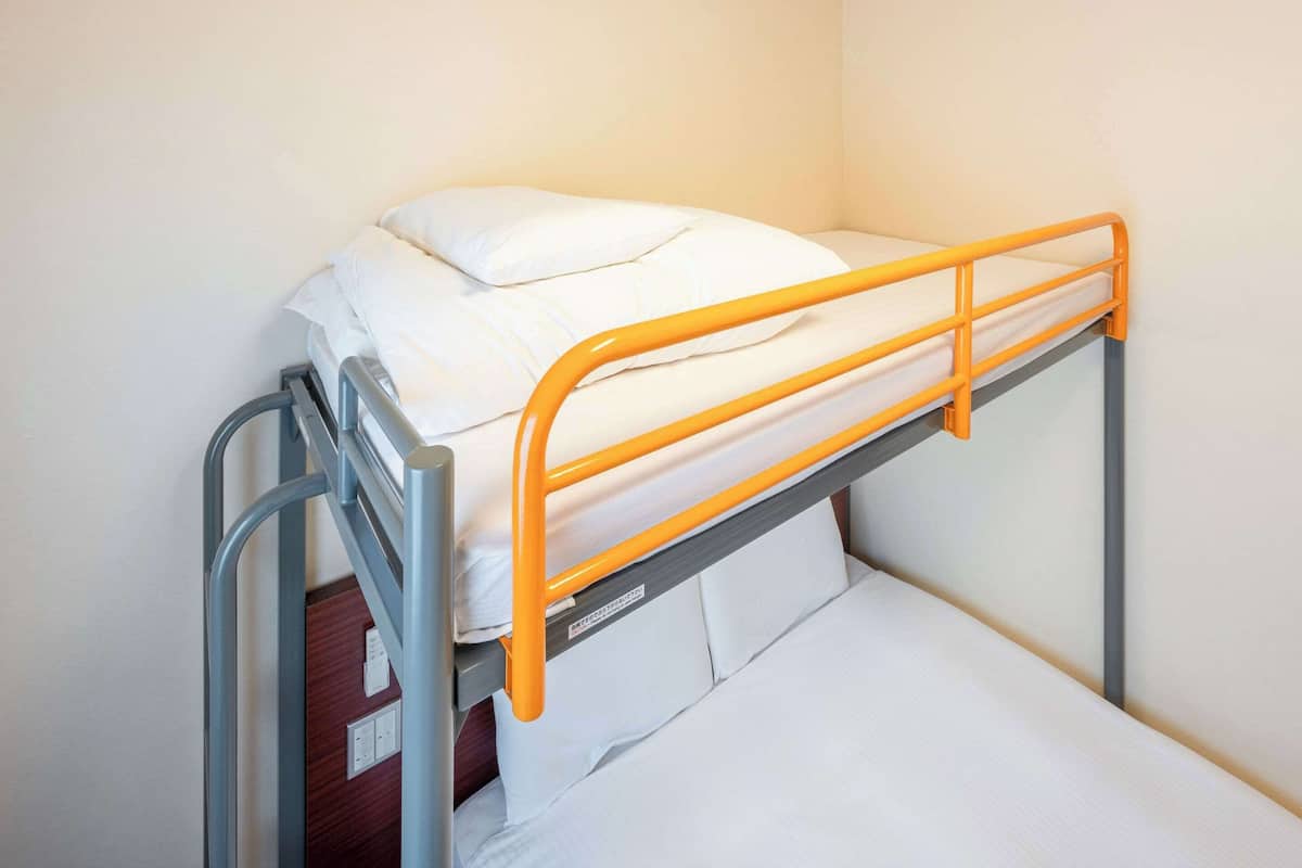 standard room, multiple beds, non smoking (1 double bed and 1 loft bed) | down duvets, desk, laptop workspace, blackout curtains