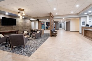 Lobby - Candlewood Suites Grand Junction by IHG (Grand Junction)