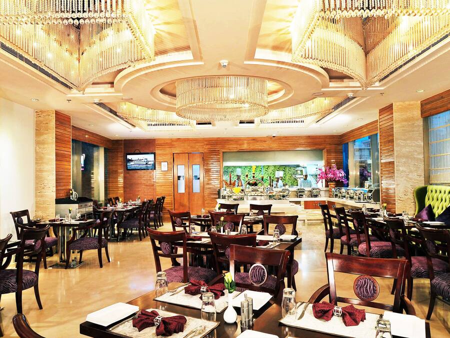 2 restaurants servant le petit déjeuner