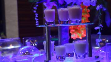 2 間餐廳,供應早餐