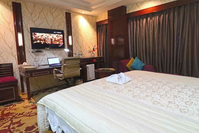 1 bedroom, premium bedding, minibar, in-room safe