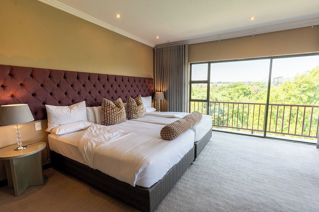 Deluxe Room, Lake View