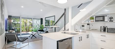 Appartement, 1 chambre, vue piscine | Cuisine privée
