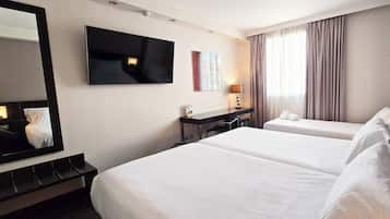 Double + Extra Bed | Minibar, individually decorated, desk, soundproofing